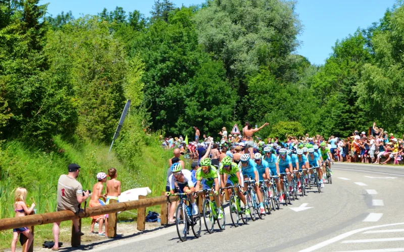 Sanofi releva a Krys como patrocinadora del maillot blanco del Tour de Francia